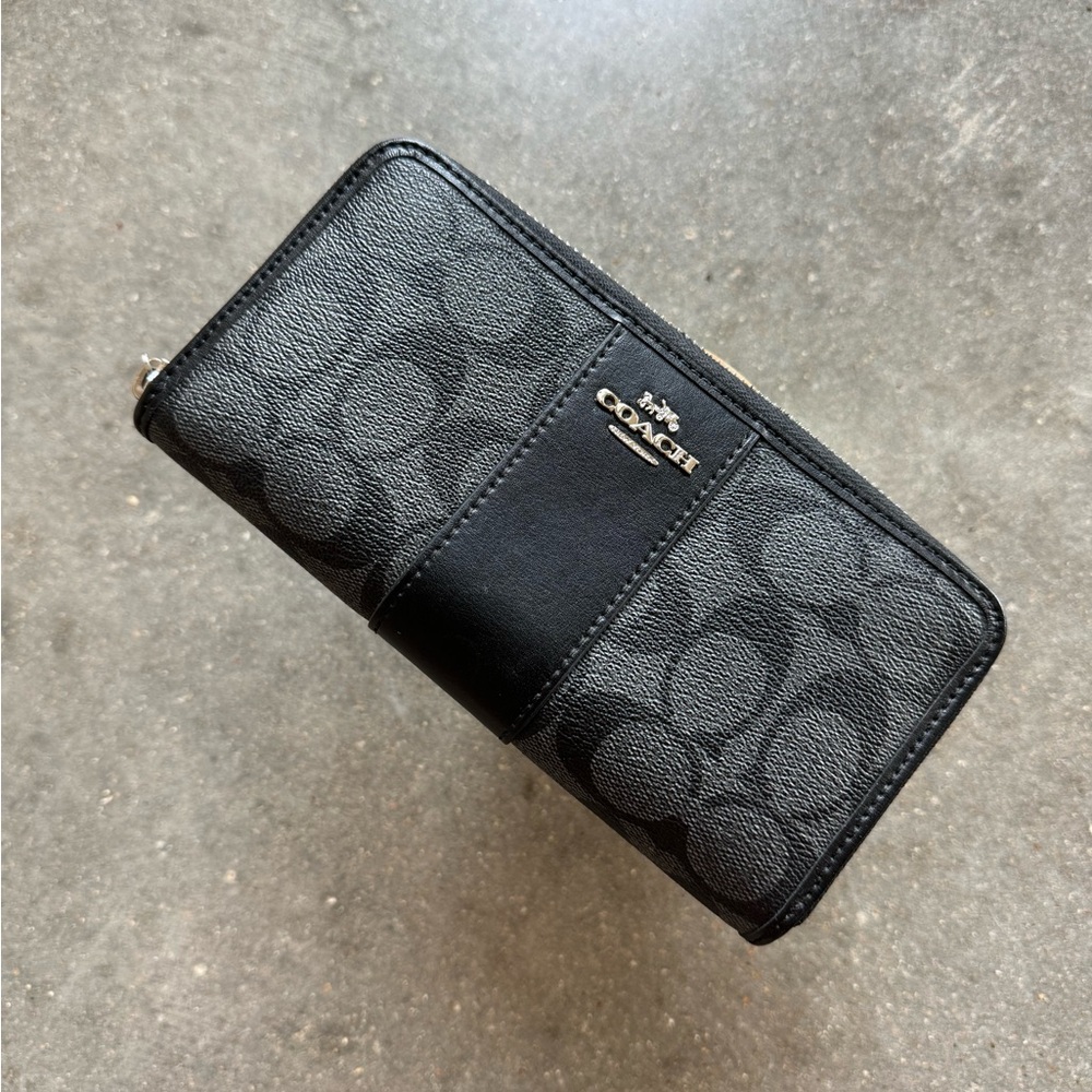 Coach Skinny Accordion Zip Wallet in Signature Jacquard (possibly faux) black